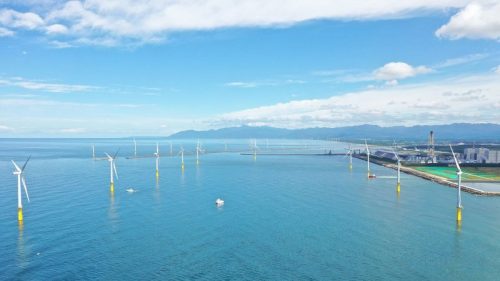 再生可能エネルギー独自意識調査：洋上風力発電導入賛成は何％？